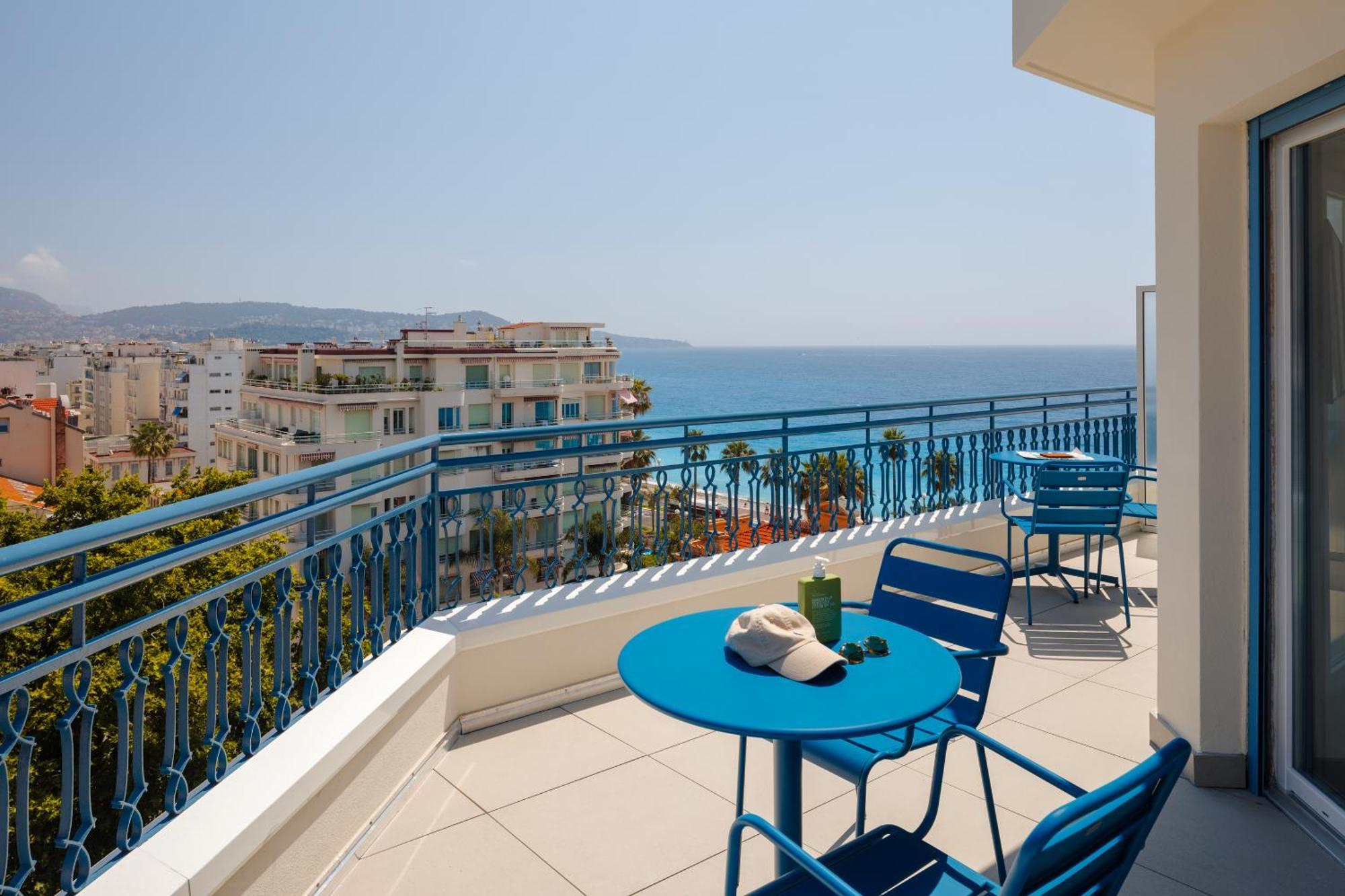 Hotel Yelo Promenade Powered By Sonder *